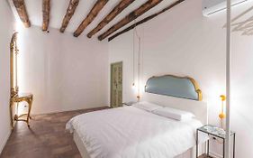 Calderai 82 Suites 1 E 2